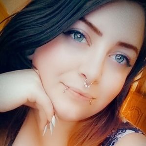 Meet your Posher, Mikeala